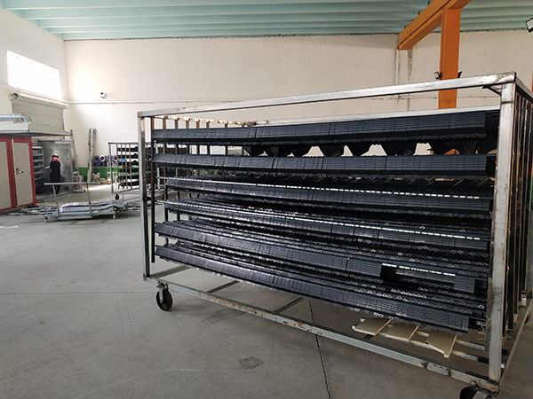 1.2厚鋁合金方形雨水管