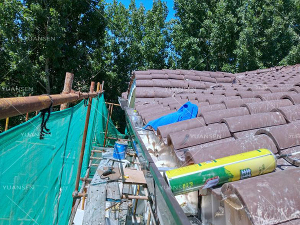 別墅成品天溝/檐溝/鋁合方形雨水管實(shí)地安裝