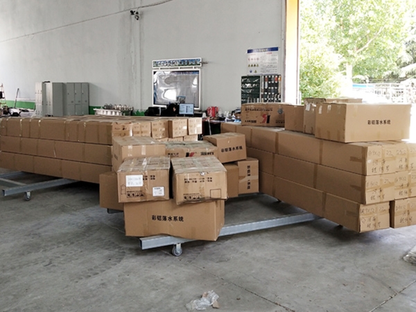 鋁合金天溝，鋁合金雨水管發(fā)貨