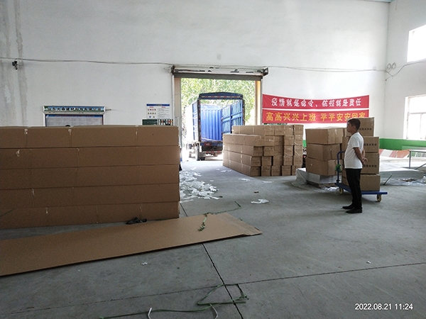 彩鋁接水天溝，方形雨水管